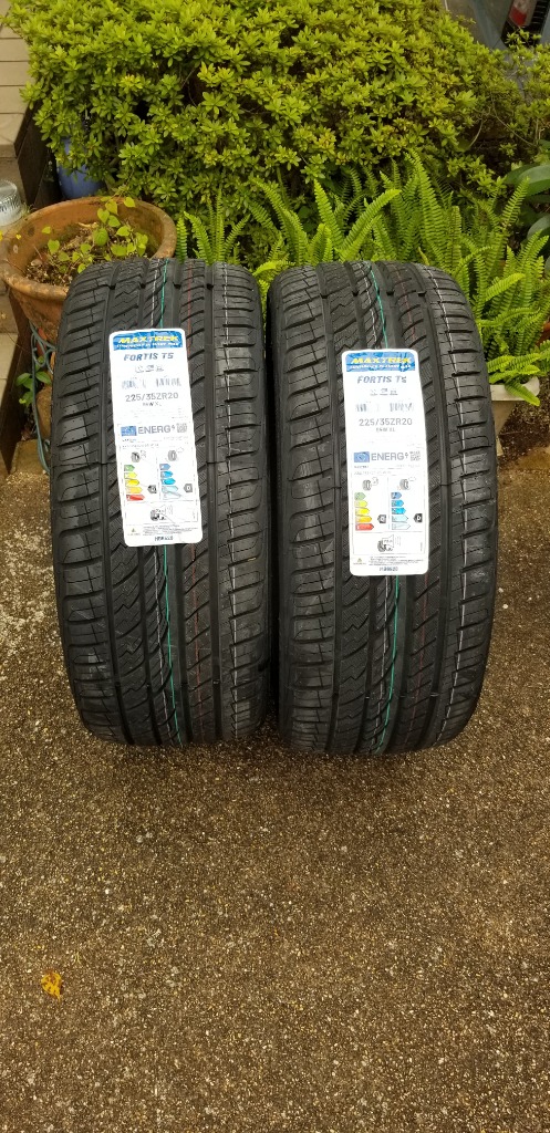 MAXTREK（マックストレック） 225/35R20 MAXTREK FORTIS T5 タイヤ