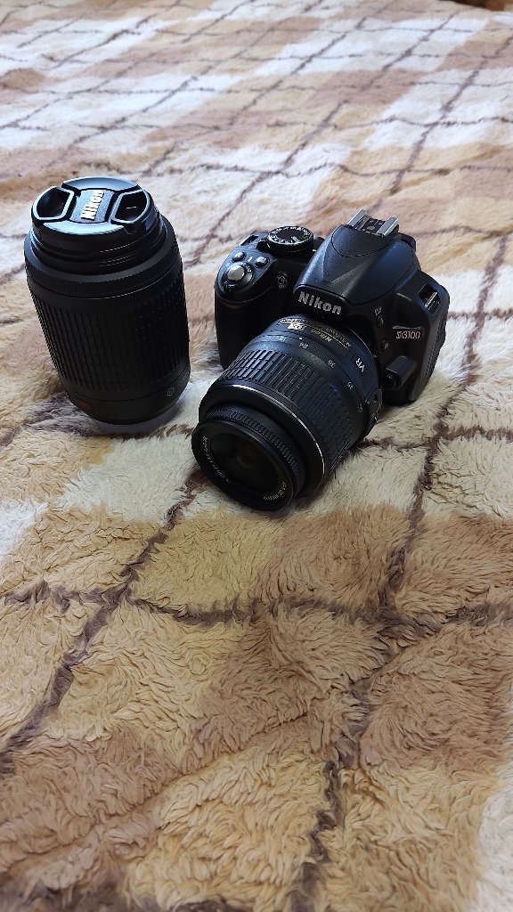 ニコン（Nikon） Nikon D3100 ダブルレンズキット デジタル 一眼レフ