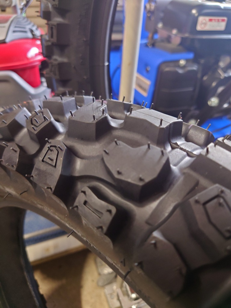 IRC タイヤ GP-610 チューブレス 120/80-18 リア T/L 井上ゴム アイ