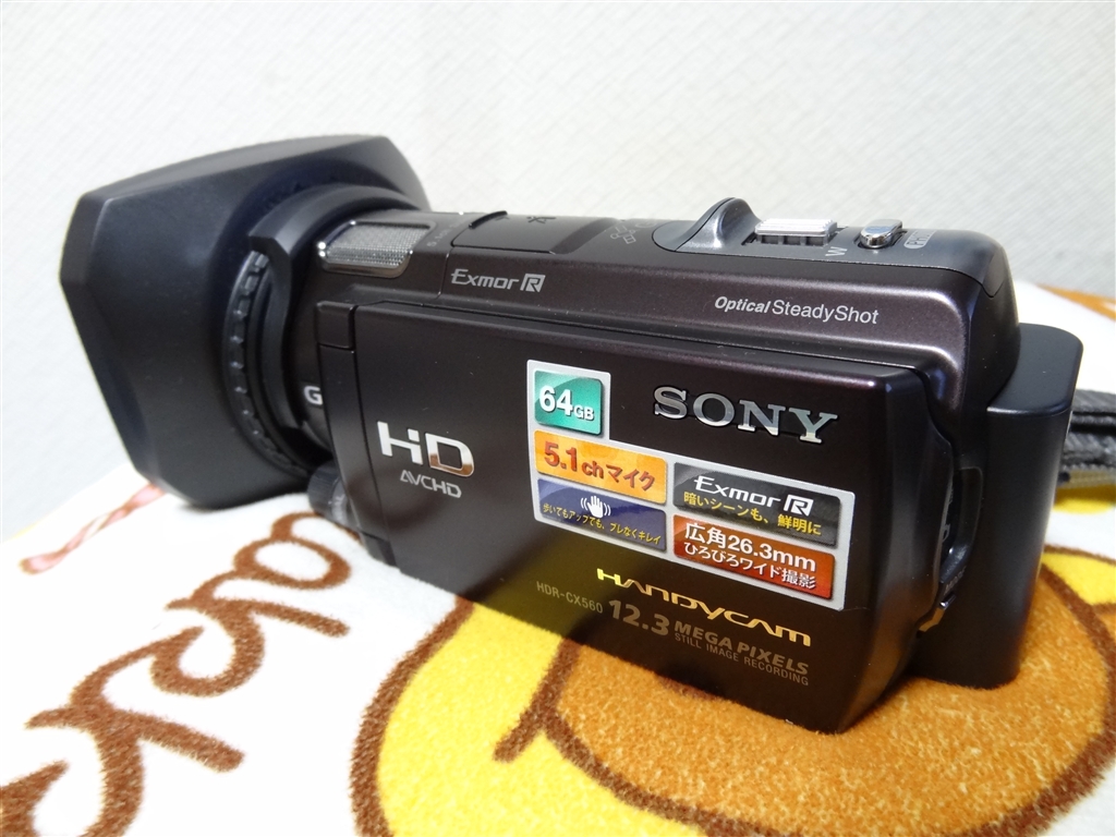 価格.com - 『CX700Vに付属のレンズフード装着』SONY HDR-CX560V