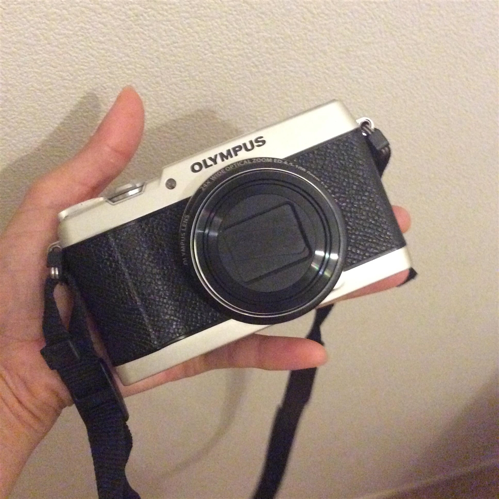 価格.com - 『サイズ感』オリンパス OLYMPUS STYLUS SH-2 [シルバー