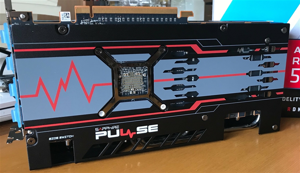 価格.com - 『かっこいいバックプレート』SAPPHIRE PULSE RX 5600 XT