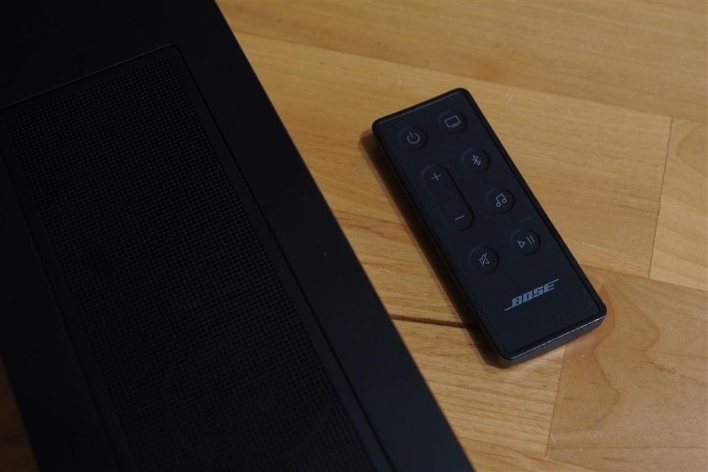 価格.com - 『リモコンはシンプルかつ小型』Bose Smart Soundbar 600