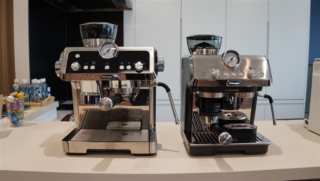 価格.com - 『2022年5月発売の「プレスティージオ」（左）との比較