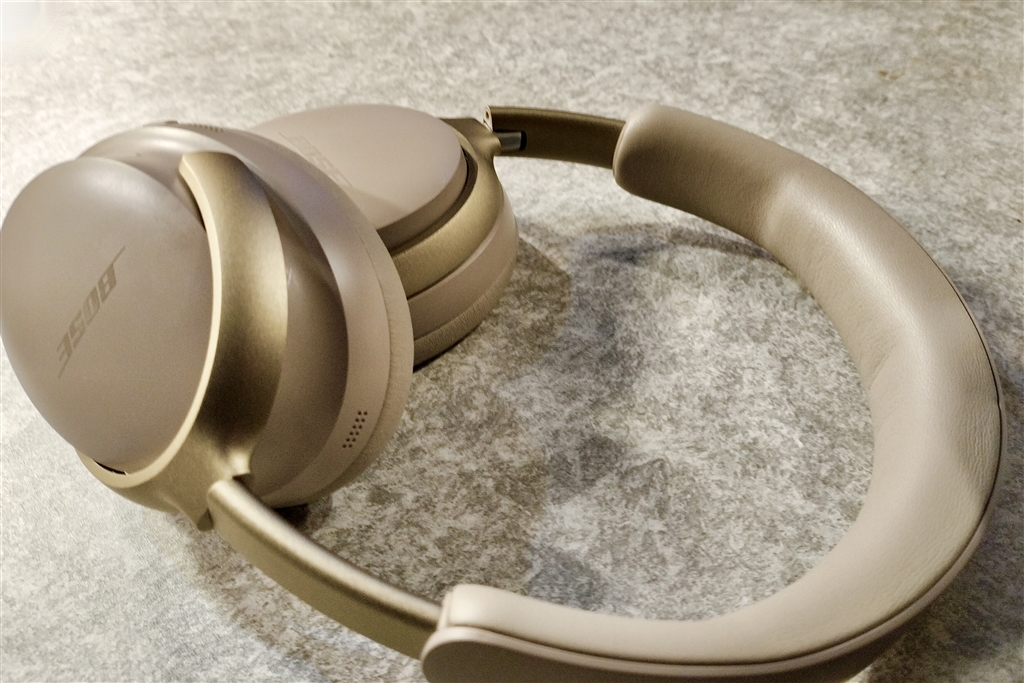 価格.com - 『オーソドックスなのに新しい、好感のもてるデザインだと