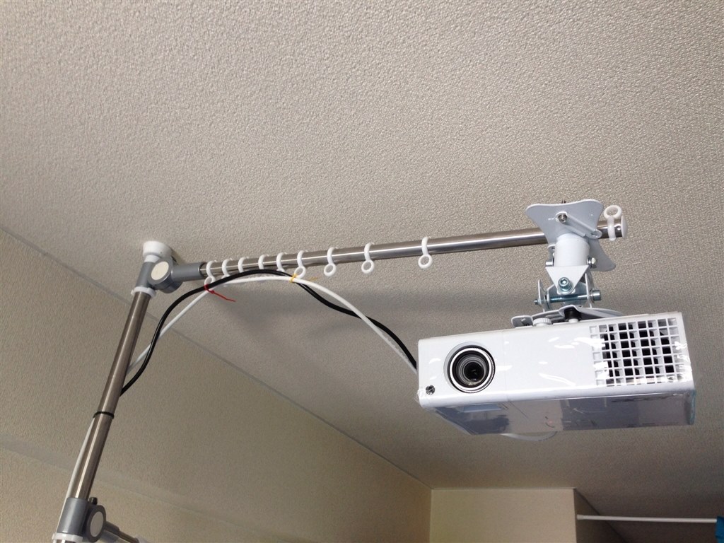 賃貸マンションにて天吊り』 Acer H6510BD ラーメンよりソバさんの