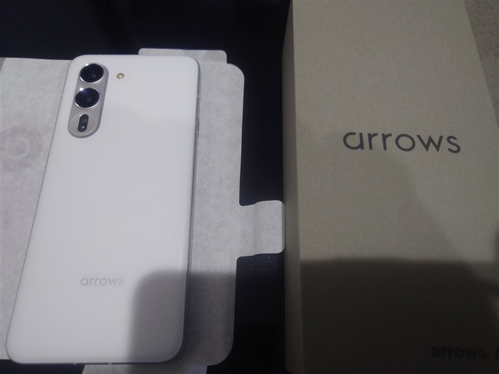 無難にまとまっている機種、ある意味全部載せ的な』 FCNT arrows Alpha