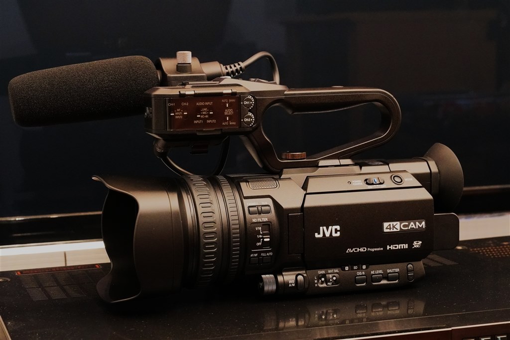思っていたより大きかった!!』 JVC GY-HM185 NEWブラックフェイスさん