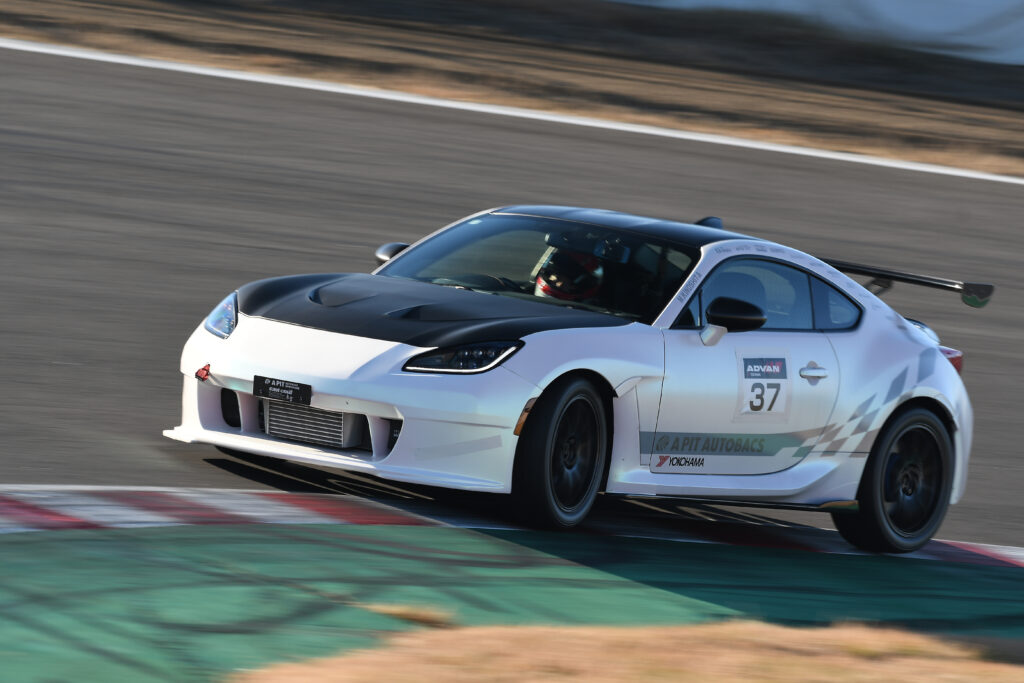 ターボパワーとA08Bのグリップを受け止めるGATE SPEC「A PIT