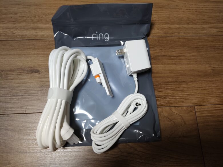 Ringの防犯カメラをコンセントから電源を取って運用する方法 | 車
