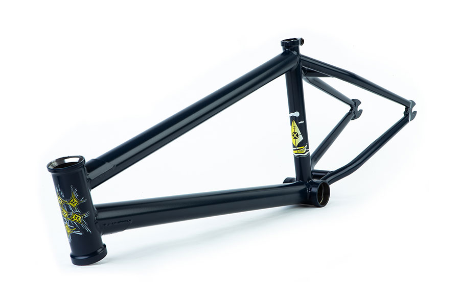 FIT BIKEから日本人ライダー佃勇海シグネチャーフレームが登場です