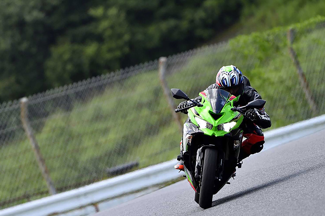 プレイバックインプレッション｜KAWASAKI Ninja ZX-25R SE KRT EDITION