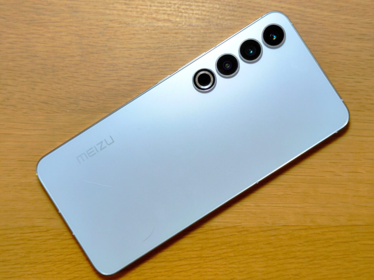 Meizu 20 Proレビュー：長所とも短所とも言える緩い熱制御で個性的な