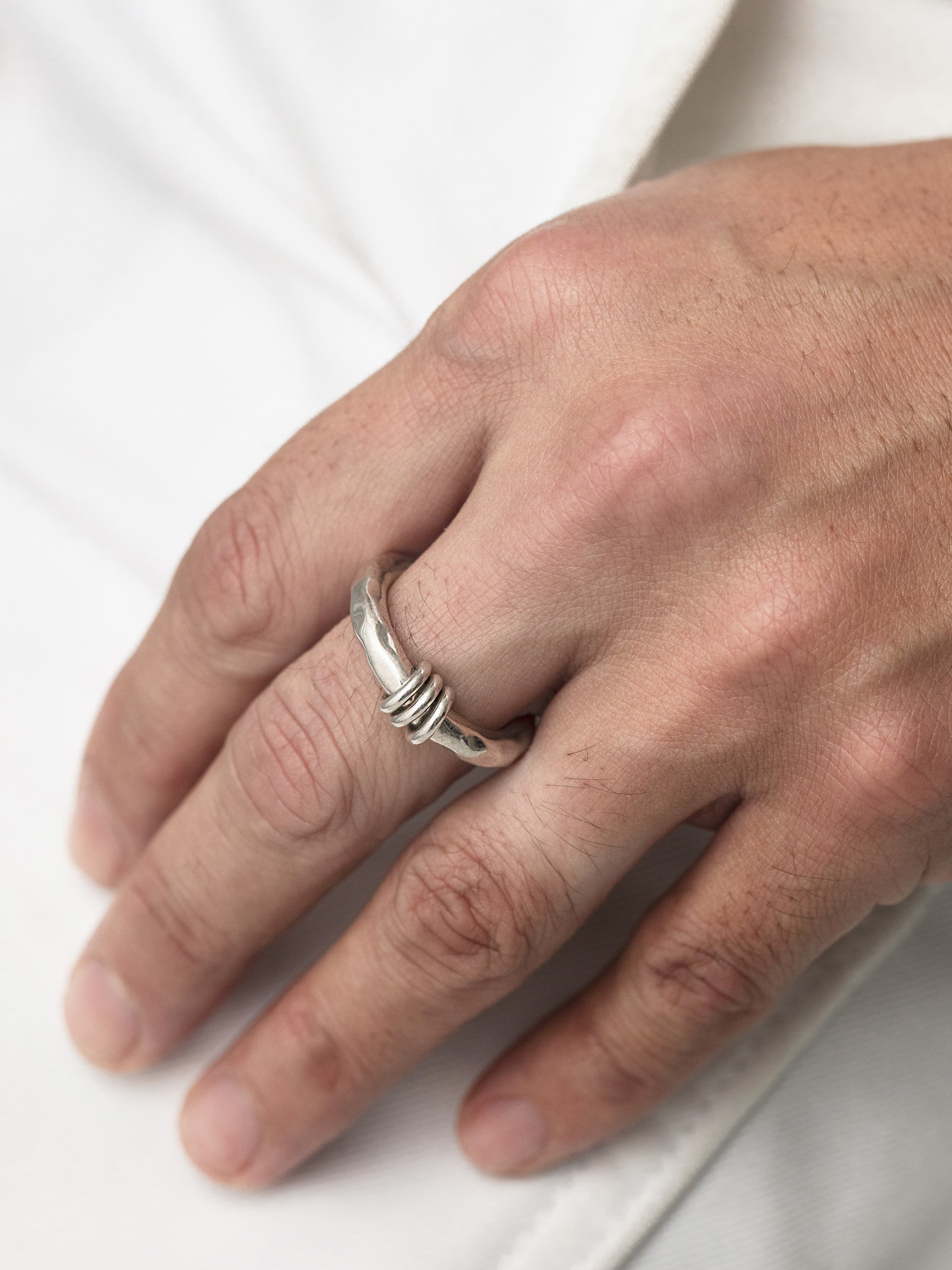 ハンマード リング（シルバーアニュレット）｜Spinelli Kilcollin(スピ