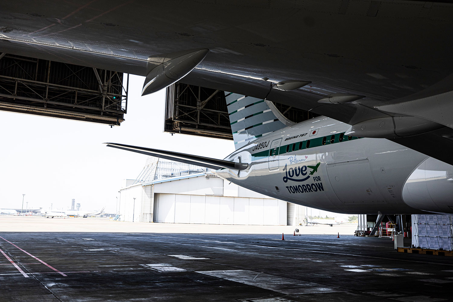 ZIPAIR×Ron Herman｜Ron Herman