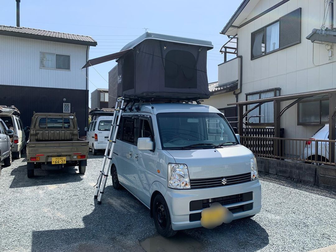 ダンパー式手動箱形ルーフテント「タワー」 | 製品ラインナップ | （株