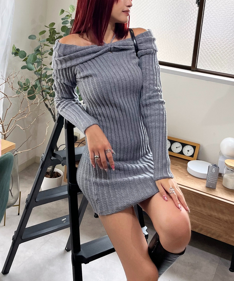 ツイストチョーカーリボンオフショルニットワンピース｜SPIRALGIRL