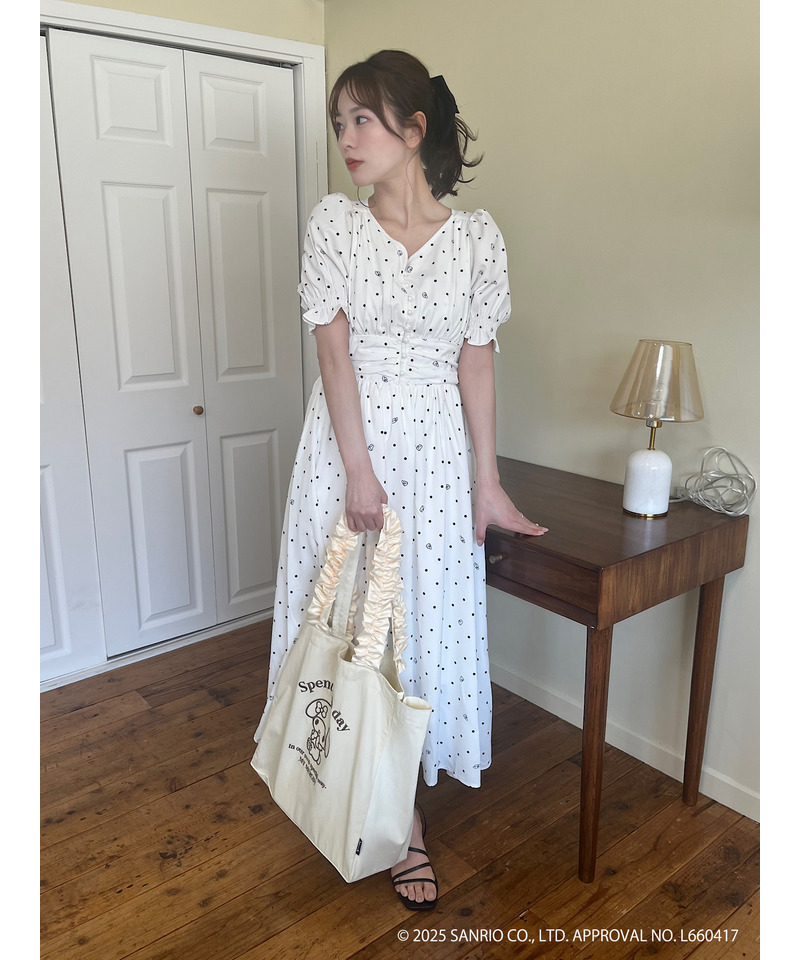 マイメロディ 総柄フレアワンピース｜MIIA ミーア 商品詳細