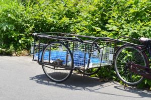 宅配業者の牽引自転車と、歩道通行の妥当性。 | ロードバイクが欲しい