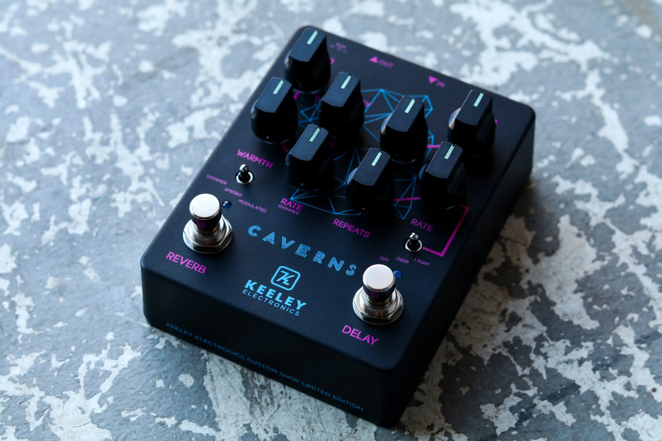Caverns Delay Reverb v2 - Black Neon - Keeley Electronics Guitar