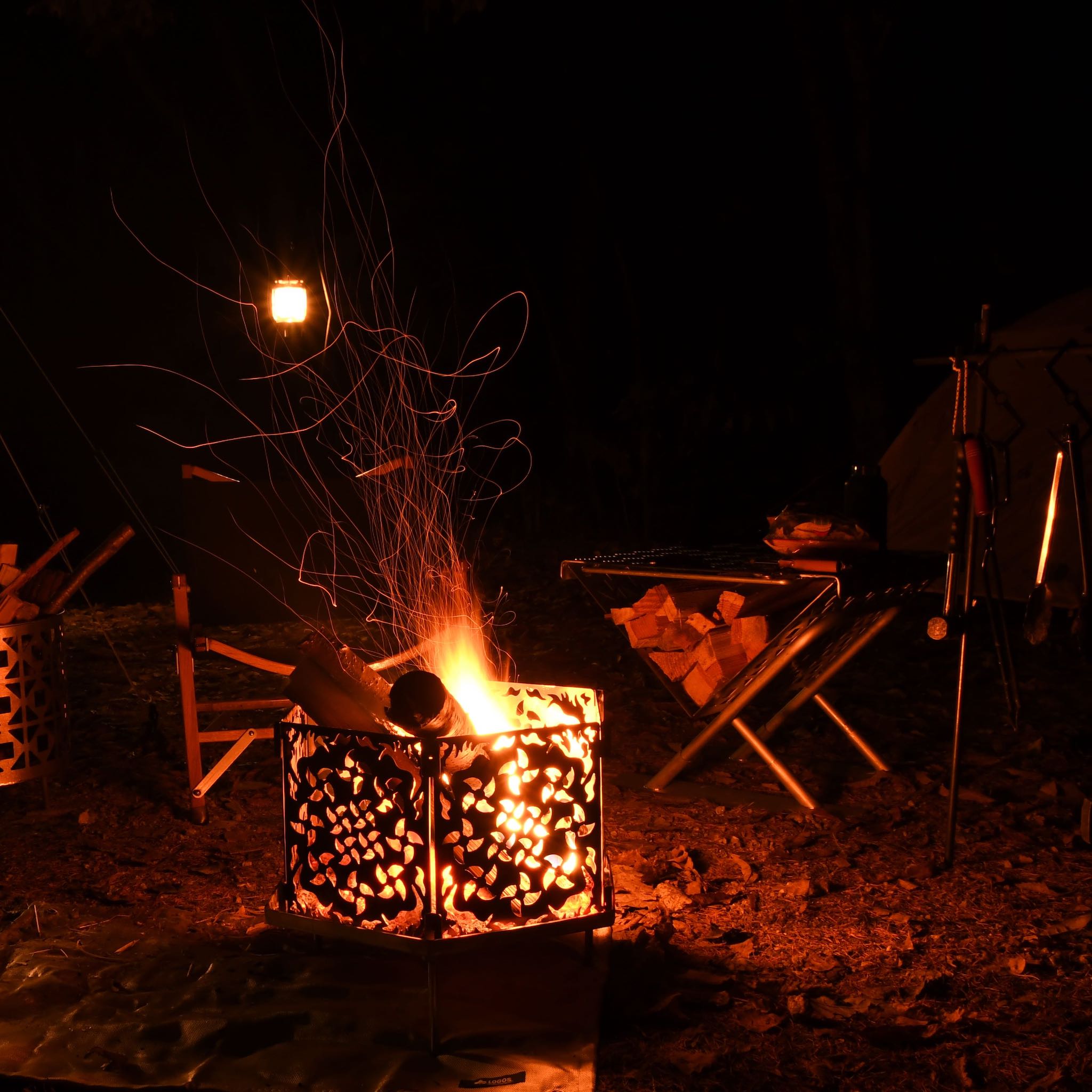 組立式焚火台「ken-shuri」（ケンシュリ）/【黒皮鉄】 – RobSnow