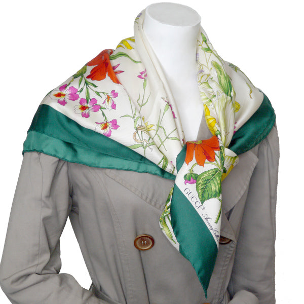 OLD Gucci フローラ 大判シルクスカーフ（緑系） – Vintage Shop Rococo