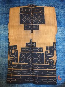 アイヌ工芸・アットゥシの買取り（民芸・民藝）目黒区・駒場東大前駅