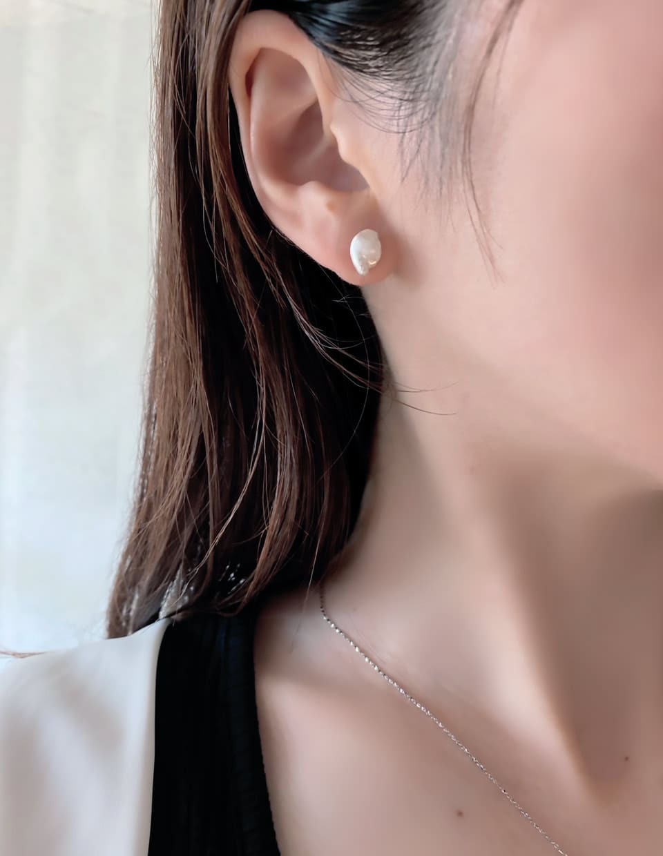 ちょこんとバロックパールピアス SV925 – 金属アレルギー対応の