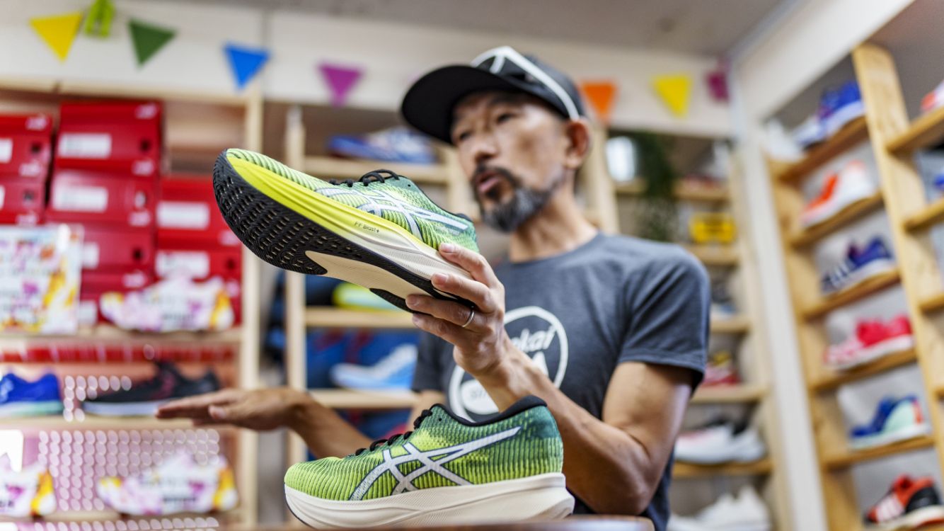 アシックスからMAGIC SPEED 2が発売