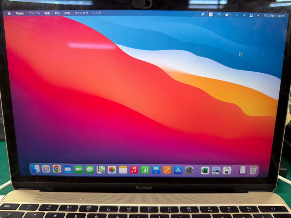 修理事例】MacBook (Retina 12-inch, Early 2015) バッテリー交換