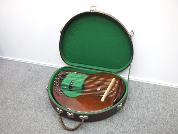 名古屋市瑞穂区 W.LOTHAR GARTNER ゲルトナー 27弦 ソプラノライアー