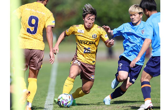 沖縄SV 開幕へ順調 J1長崎と練習試合 堅守から攻撃 流れ生む