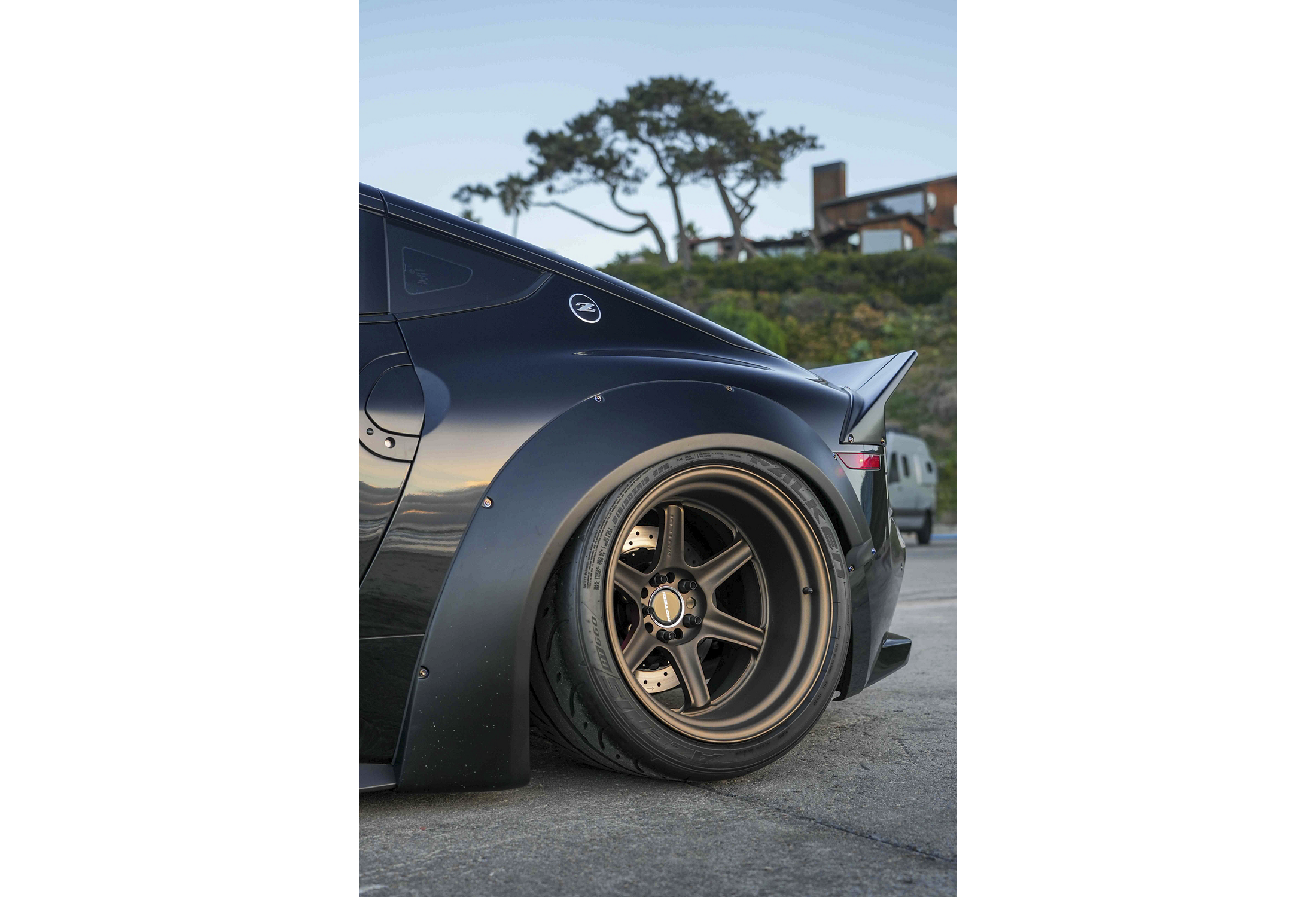 2023 Nissan Z - Motegi MF418 EXO6 - Custom | Wheel Pros