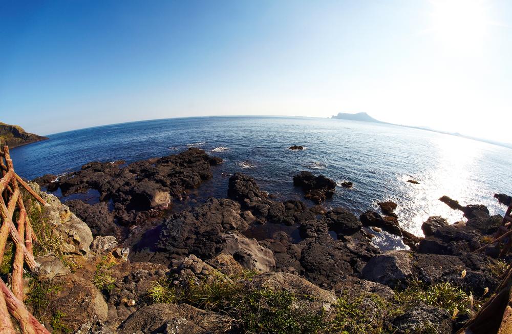 12mm F2.8 Full Frame Fisheye – Samyang US