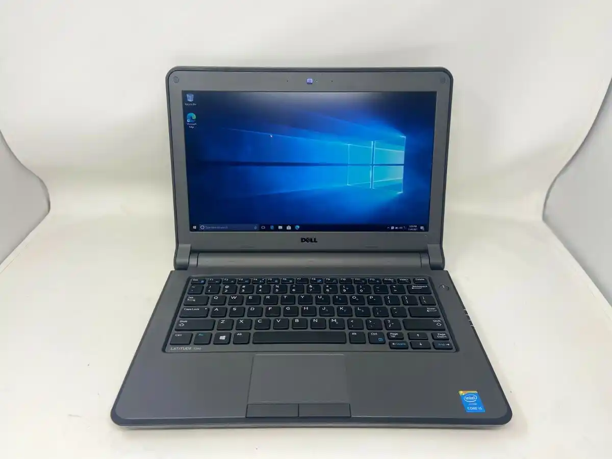 777 東芝 Dynabook T85/CB i7-7500U 8GB 256 東芝 dynabook T85/CB