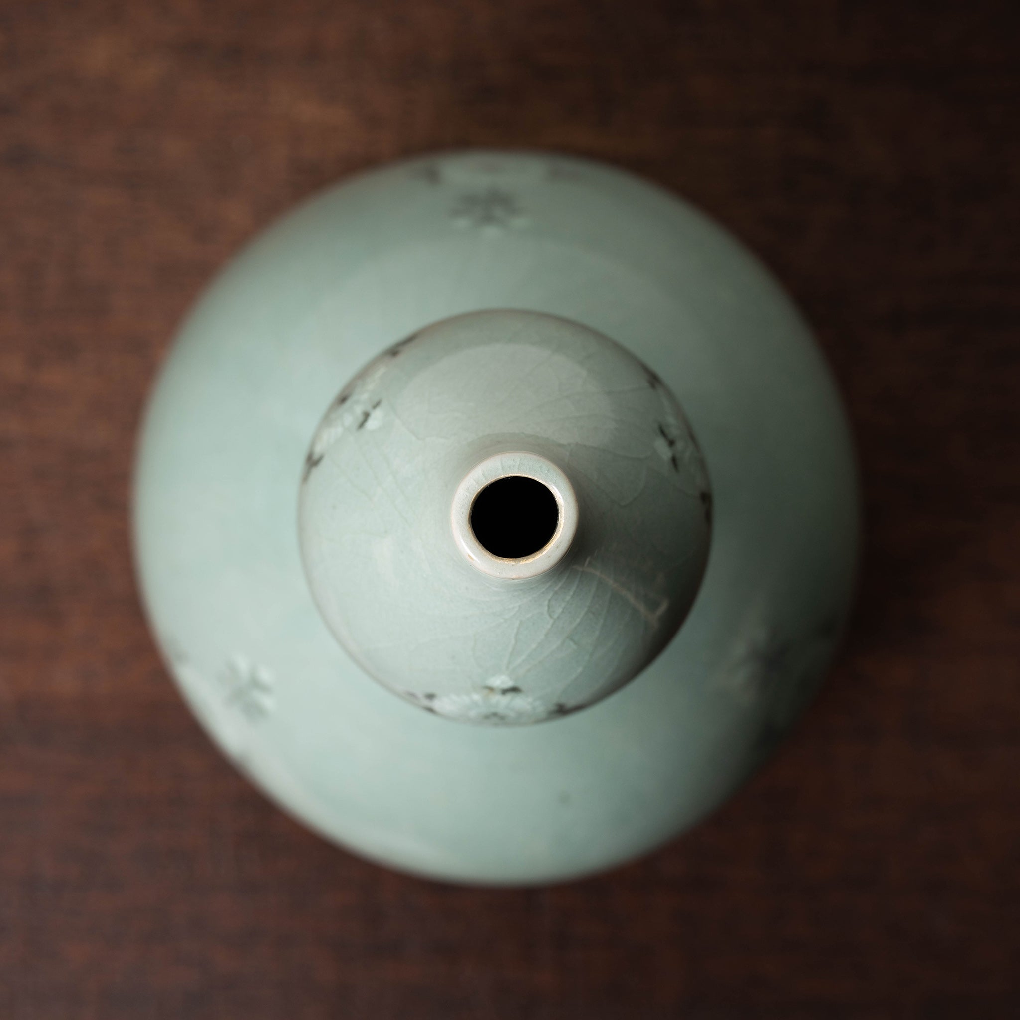 高麗 青磁象嵌菊花文瓢形瓶 – 燦禾 SANKA