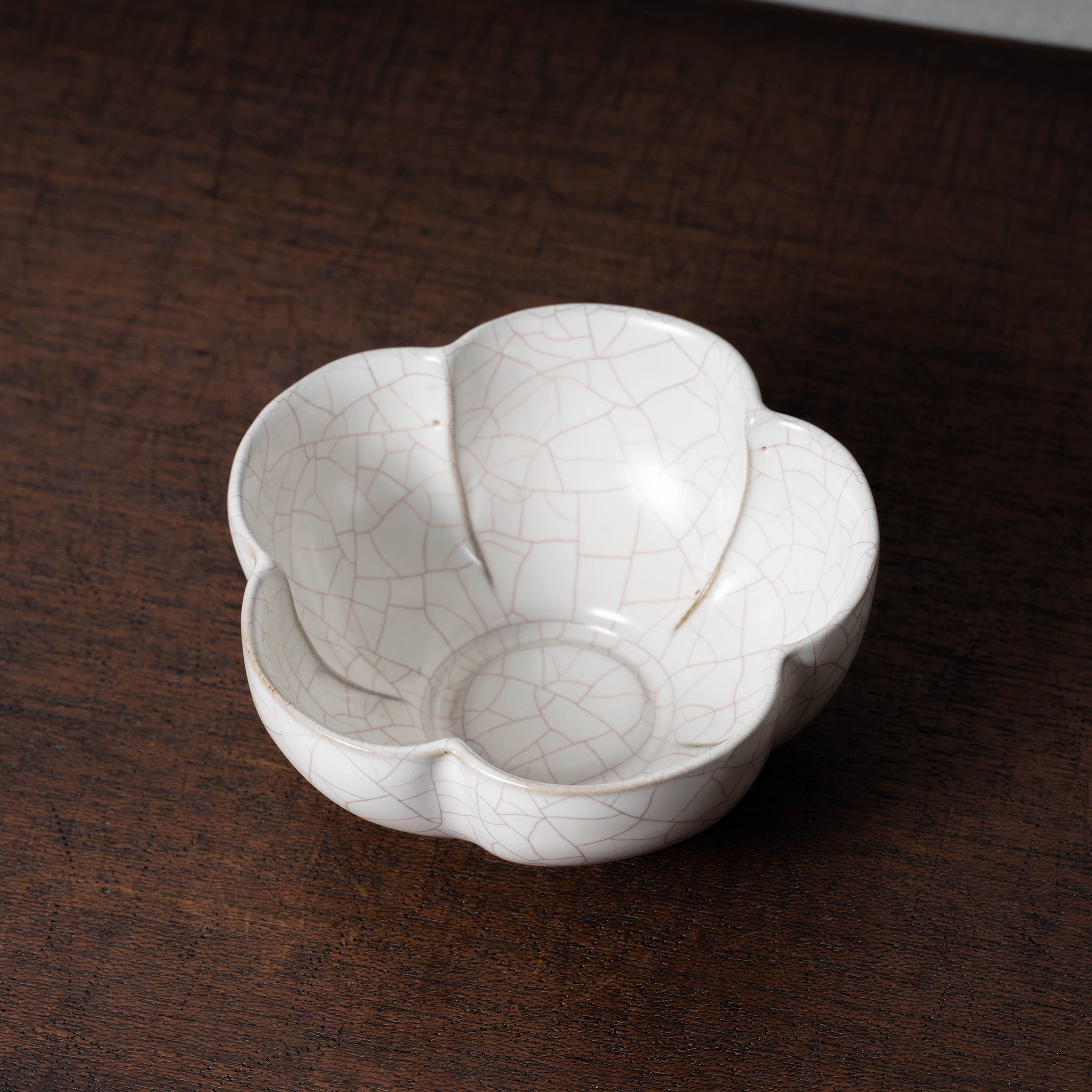 清代 哥窯花口碗 – 燦禾 SANKA