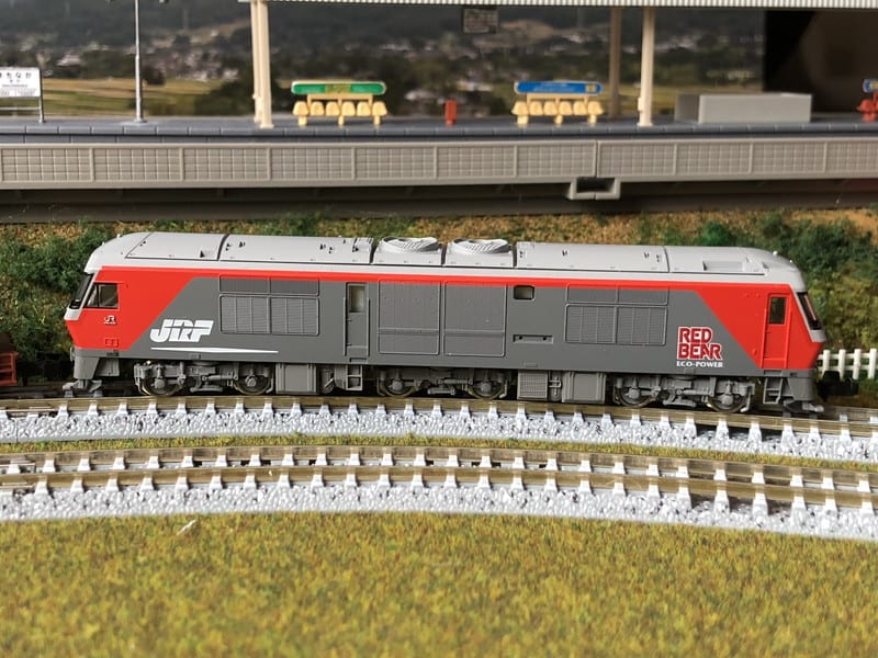 DF200-100形ディーゼル機関車 TOMIX2226 動画も撮影 – 鉄道模型&鉄道