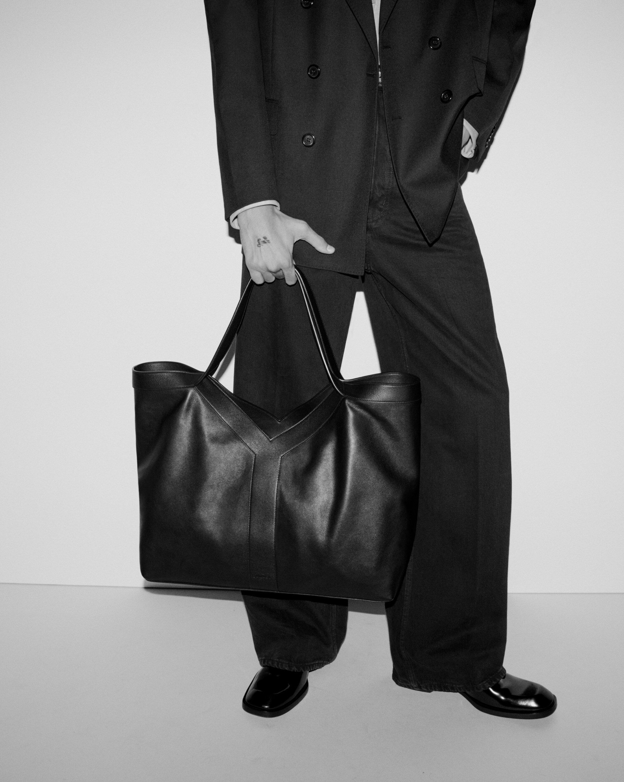 Y グランド（レザー） ブラック | Saint Laurent | YSL JA-JP