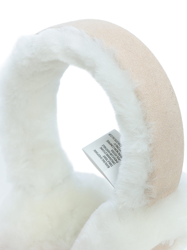 UGG (アグ) ロゴ 刺繍 シープスキン ボア イヤーマフ 耳当て Sheepskin