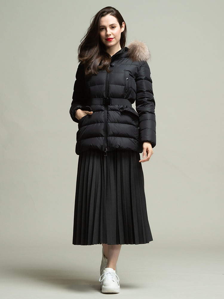 MONCLER モンクレール ファー フード フルジップ ダウンジャケット