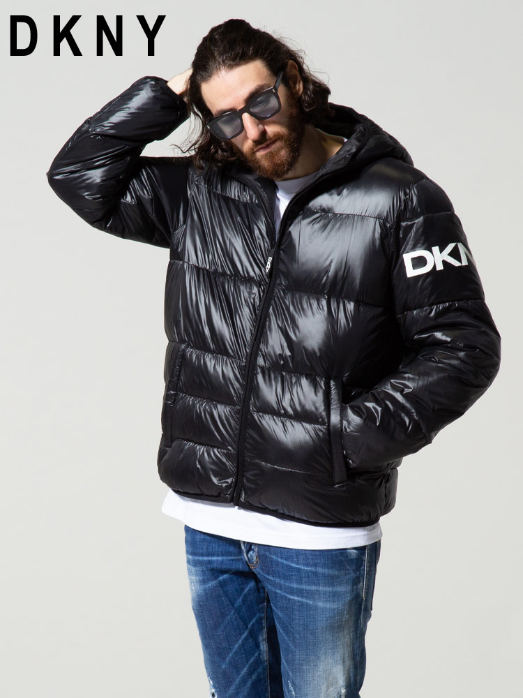 DKNY (ダナキャラン ニューヨーク) 袖ロゴ フード フルジップ 中綿