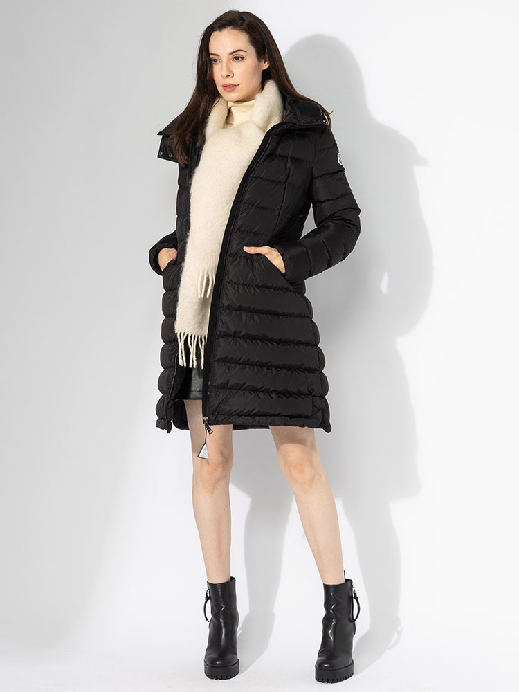 MONCLER (モンクレール) フード収納 ボリュームネック ロングダウン