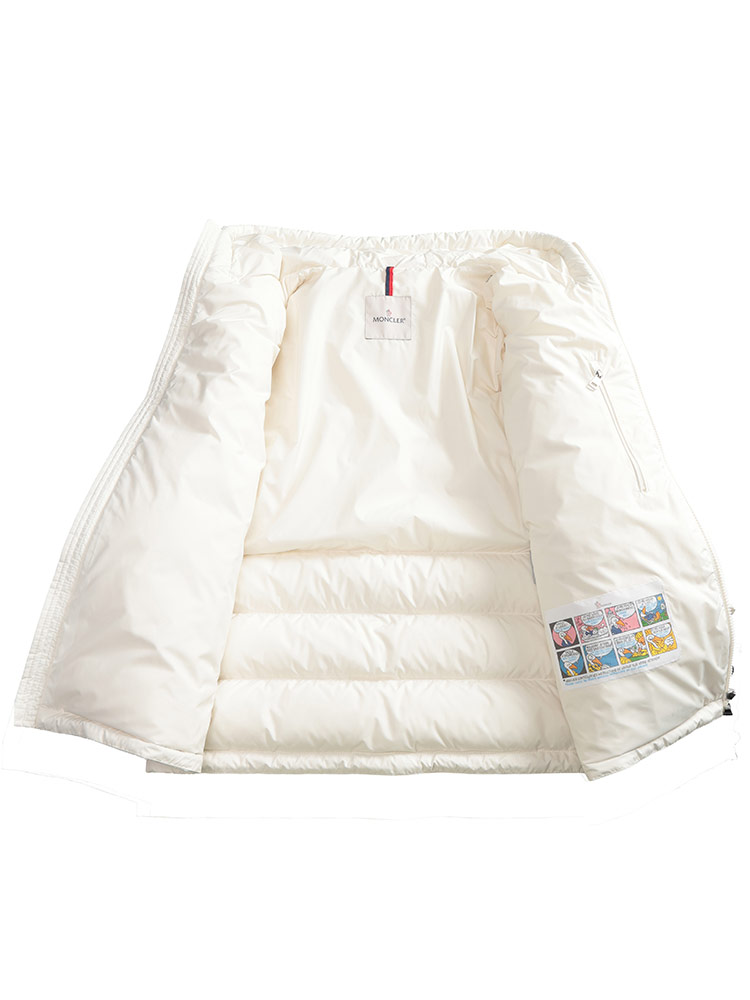 MONCLER (モンクレール) フードロゴストラップ付き ダウンジャケット