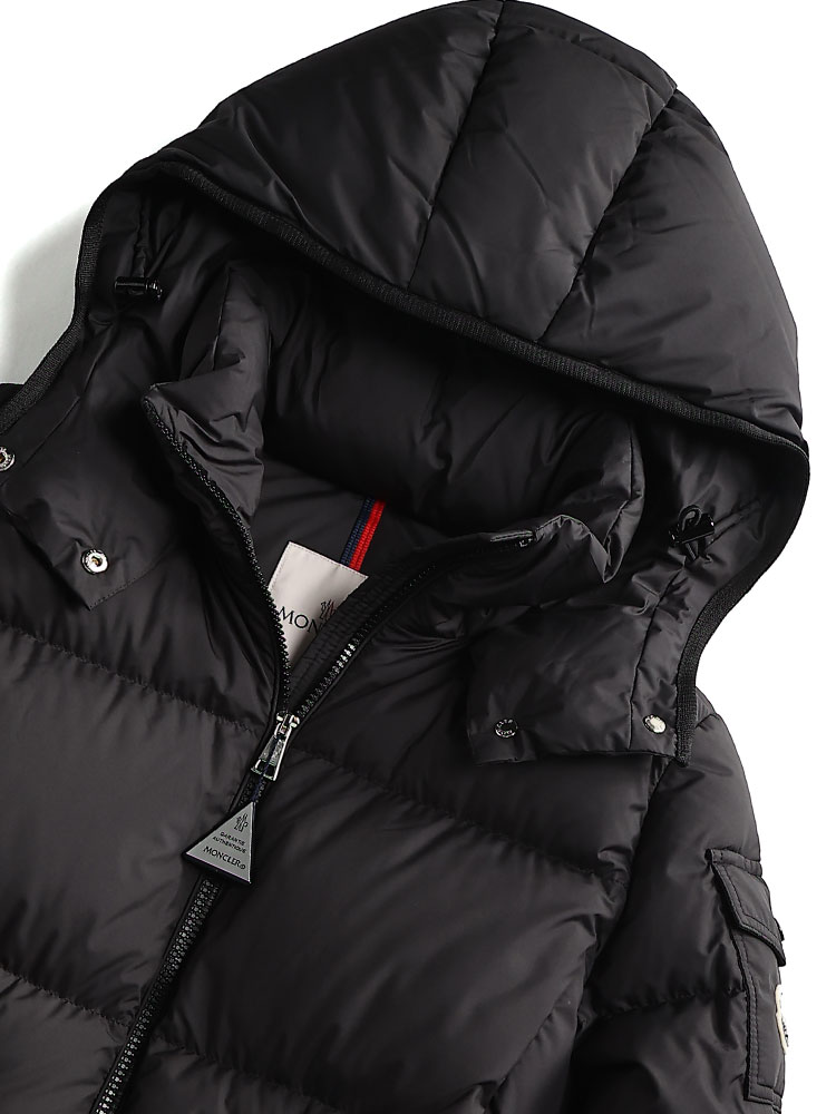 MONCLER (モンクレール) フード着脱可能 フルジップ ショート ダウン