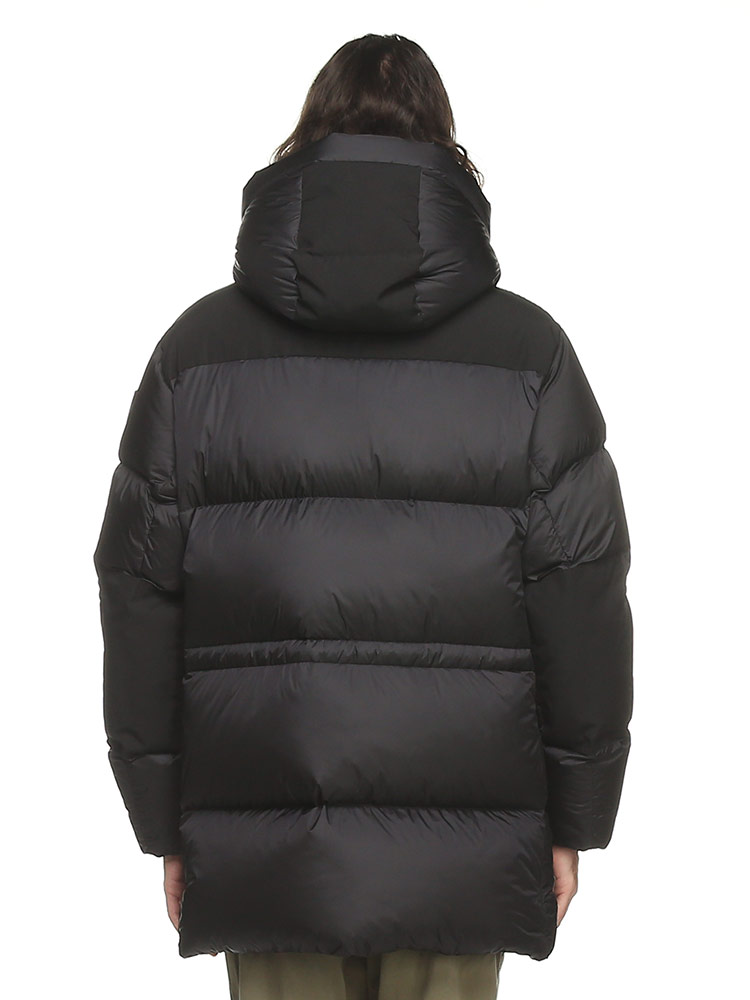 BURBERRY (バーバリー) ハイネック フーデッド ダウンコート BB8073307