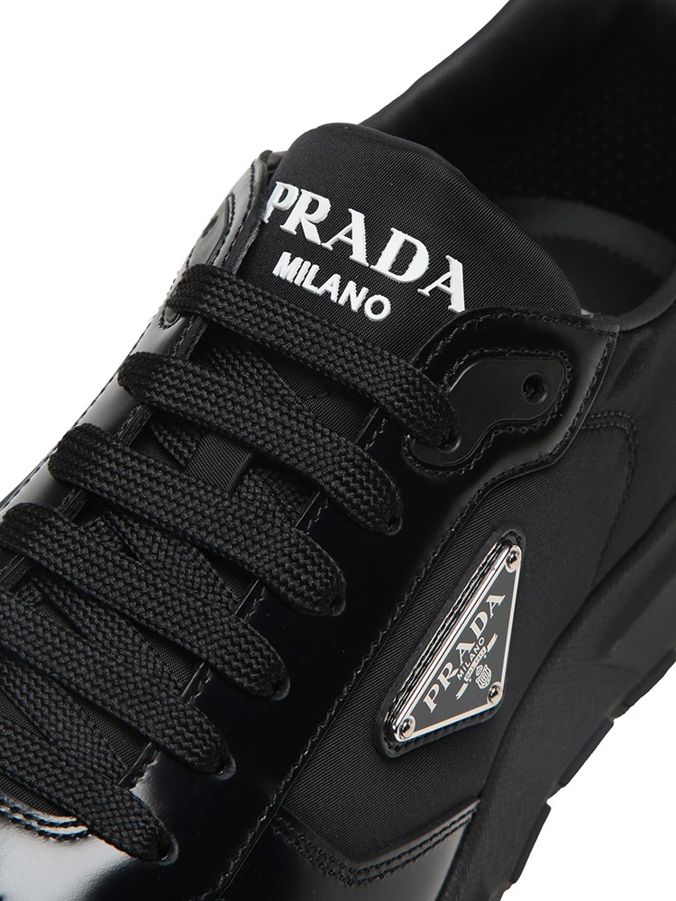 PRADA (プラダ) PRAX 01 Re-Nylon×ブラッシュドレザー スニーカー
