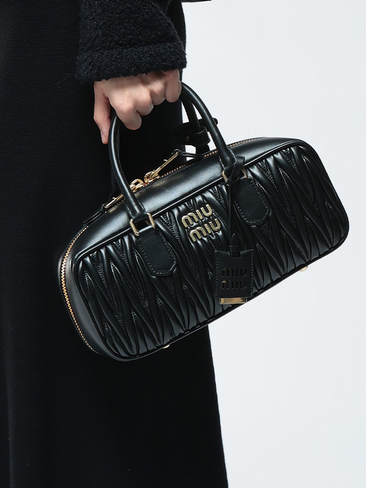 MIU MIU (ミュウミュウ) アルカディ マテラッセレザー バッグ