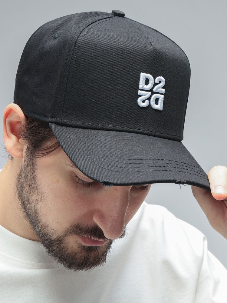 VARZAR (バザール) ブラックロゴスタッズベースボールキャップ