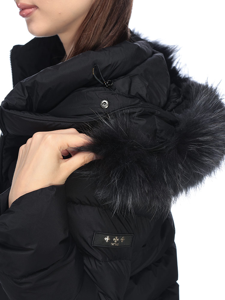 TATRAS (タトラス) ラクーンファー フード フルジップ ダウン